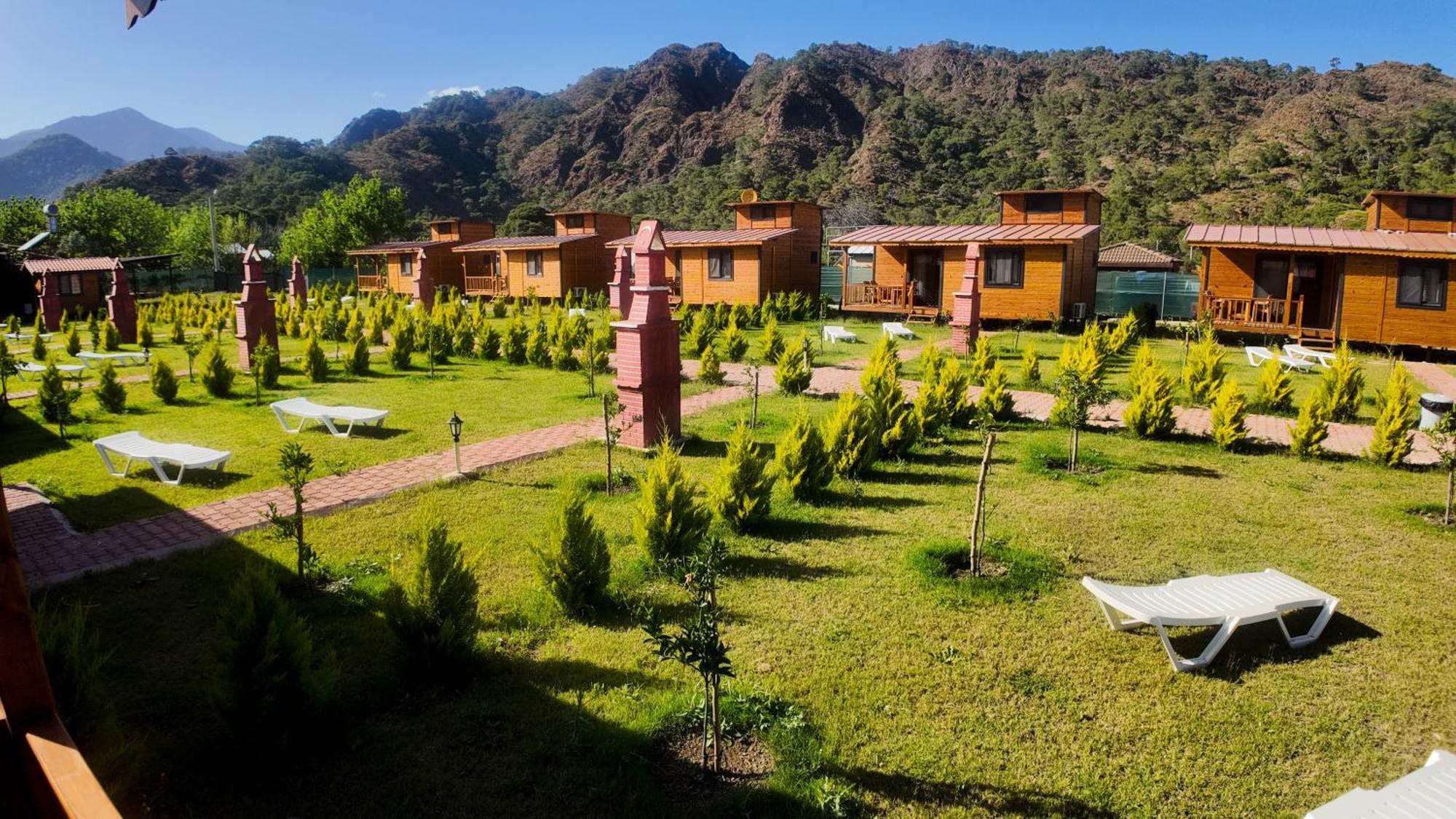 Ugur Pansiyon Bungalows Cirali Exterior photo